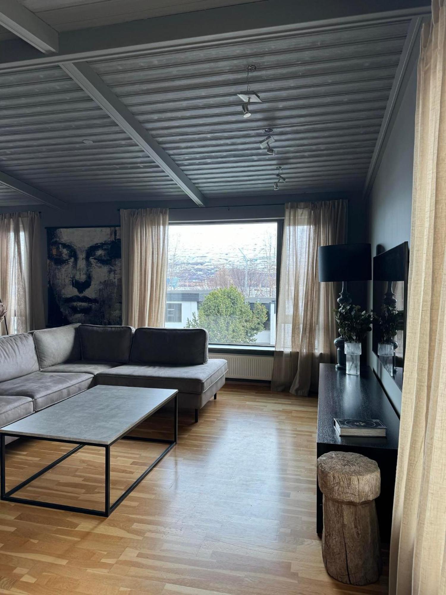 Ak-lux201 Apartment